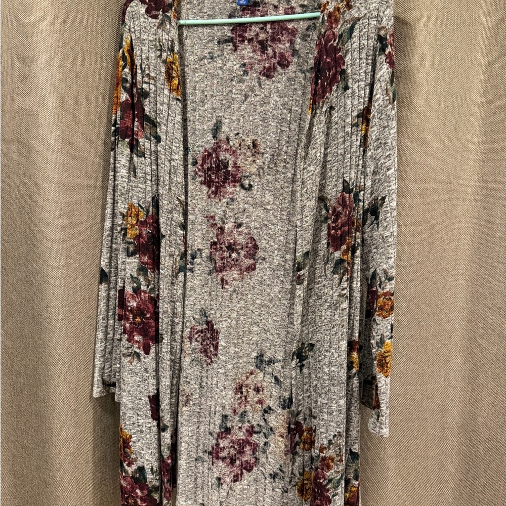 Apt. 9 Knit Sweater in Gray and Burgundy